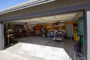 7071 Cascade Ave, Oak Hills, CA 92344 - Photo 34