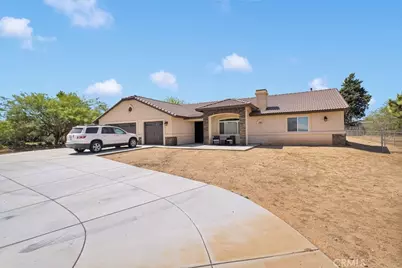 9814 Oakwood Avenue, Hesperia, CA 92345 - Photo 4