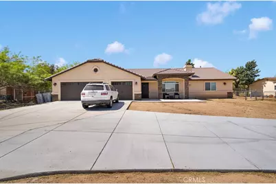 9814 Oakwood Avenue, Hesperia, CA 92345 - Photo 2