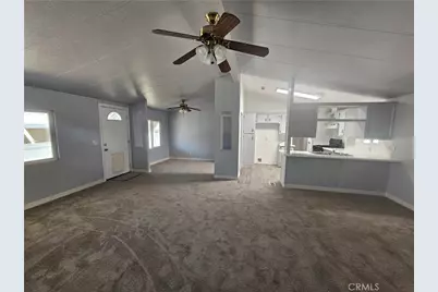 1721 E Colton Avenue #33, Redlands, CA 92374 - Photo 2