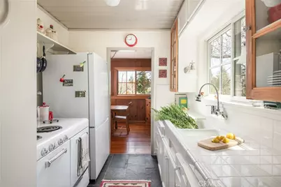 419 Hemlock, Lake Arrowhead, CA 92352 - Photo 14