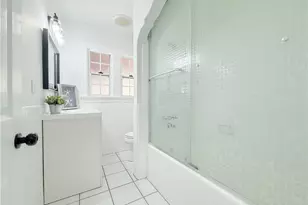 556 W 99th St, Los Angeles, CA 90044 - Photo 26