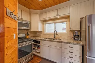 405 Sugarloaf, Big Bear City, CA 92314 - Photo 10