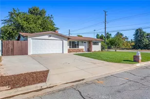 13397 Robin Ct, Yucaipa, CA 92399 - Photo 2