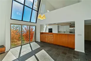 22 Holly Dr, Running Springs, CA 92382 - Photo 4