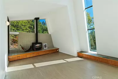 22 Holly Drive, Running Springs, CA 92382 - Photo 8