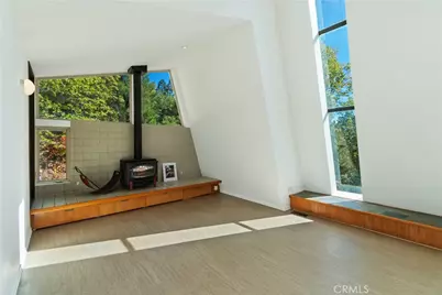 22 Holly Drive, Running Springs, CA 92382 - Photo 2