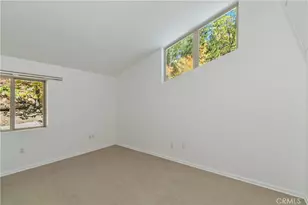 22 Holly Dr, Running Springs, CA 92382 - Photo 6