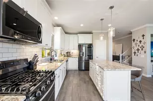 33032 Canopy Ln, Lake Elsinore, CA 92532 - Photo 8