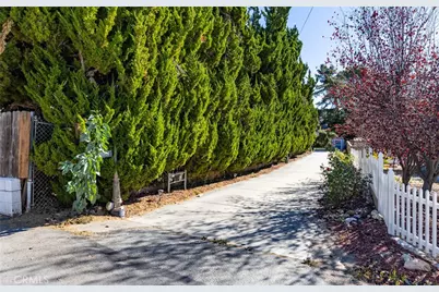 8620 Apple Tree, Cherry Valley, CA 92223 - Photo 4