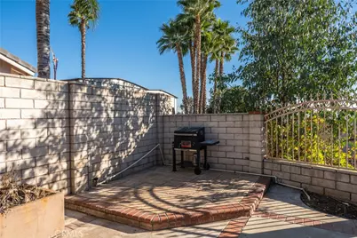 3073 Piedmont Dr, Highland, CA 92346 - Photo 28