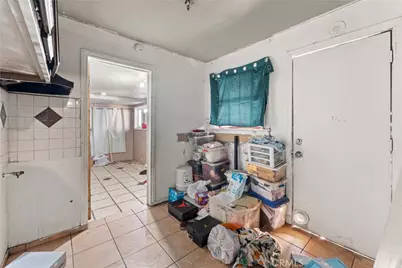 16252 Baseline, Fontana, CA 92336 - Photo 18