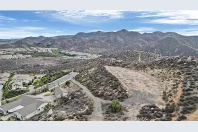 9 Via Del Lago, Lake Elsinore, CA 92532 - Photo 4