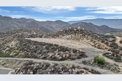 9 Via Del Lago, Lake Elsinore, CA 92532 - Photo 2