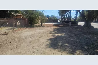 338 N Hemet, Hemet, CA 92544 - Photo 4