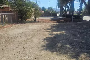 338 N Hemet, Hemet, CA 92544 - Photo 4