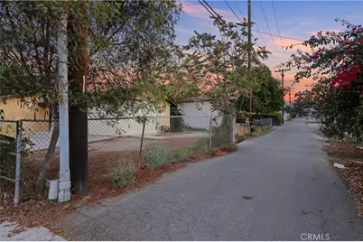 402 S Howard #A &amp; #B, Corona, CA 92879 - Photo 26