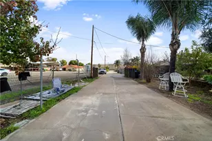 19111 Seaton, Perris, CA 92570 - Photo 2