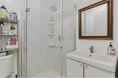 8345 Kester, Panorama City, CA 91402 - Photo 24