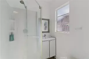 8345 Kester, Panorama City, CA 91402 - Photo 28