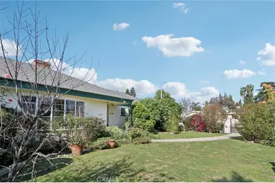 8345 Kester, Panorama City, CA 91402 - Photo 4