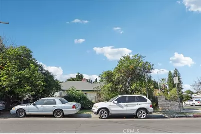 8345 Kester, Panorama City, CA 91402 - Photo 2