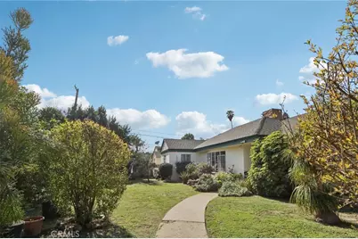 8345 Kester, Panorama City, CA 91402 - Photo 6