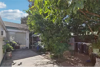 8345 Kester, Panorama City, CA 91402 - Photo 30