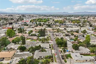 8345 Kester, Panorama City, CA 91402 - Photo 40