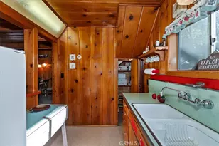 620 Cedar Ln, Twin Peaks, CA 92391 - Photo 16