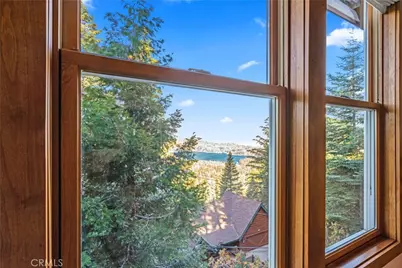 813 Greenbriar Drive, Lake Arrowhead, CA 92385 - Photo 8