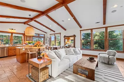 813 Greenbriar Drive, Lake Arrowhead, CA 92385 - Photo 6