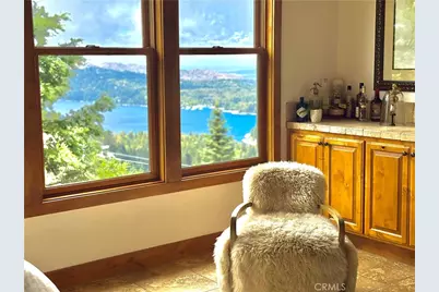 813 Greenbriar Drive, Lake Arrowhead, CA 92385 - Photo 2