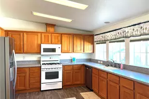 10961 Desert Lawn Dr, Calimesa, CA 92320 - Photo 6