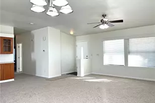 10961 Desert Lawn Dr, Calimesa, CA 92320 - Photo 4