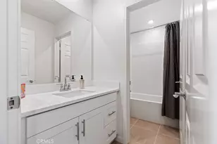 975 W Clover, Rialto, CA 92376 - Photo 18