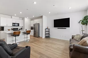 975 W Clover, Rialto, CA 92376 - Photo 2