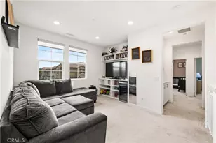 28687 Jardineras, Valencia, CA 91354 - Photo 14