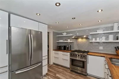 24150 Zell Court, Crestline, CA 92325 - Photo 16
