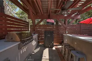 24150 Zell Ct, Crestline, CA 92325 - Photo 10