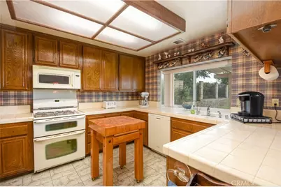 871 Kevin, Corona, CA 92878 - Photo 12