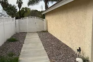 1308 Julie Ct, Redlands, CA 92374 - Photo 18