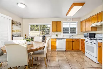 910 Pathfinder Way, Corona, CA 92878 - Photo 14