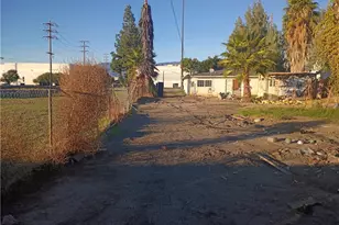 23983 E Central, San Bernardino, CA 92408 - Photo 20