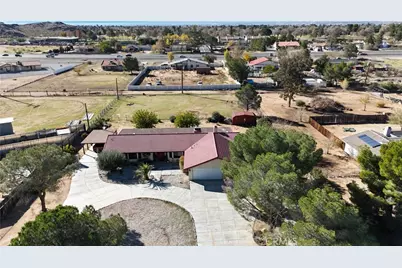 20071 Serrano, Apple Valley, CA 92307 - Photo 32