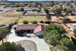 20071 Serrano, Apple Valley, CA 92307 - Photo 32