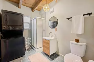 989 Calanda, Crestline, CA 92325 - Photo 10