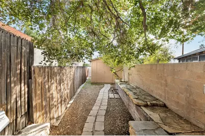 5693 Dumbarton Avenue, San Bernardino, CA 92404 - Photo 32