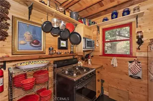 529 W Victoria Ct, Lake Arrowhead, CA 92352 - Photo 24