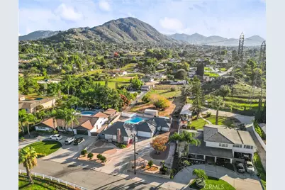 22895 Vista Grande, Grand Terrace, CA 92313 - Photo 2